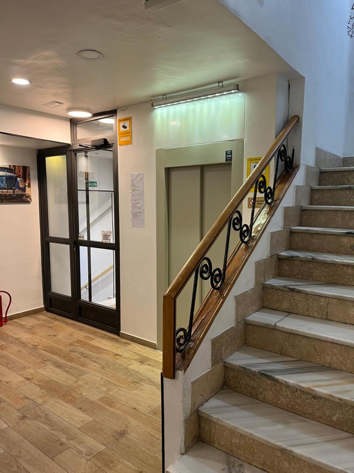 Hostal Las Vegas Мадрид Экстерьер фото