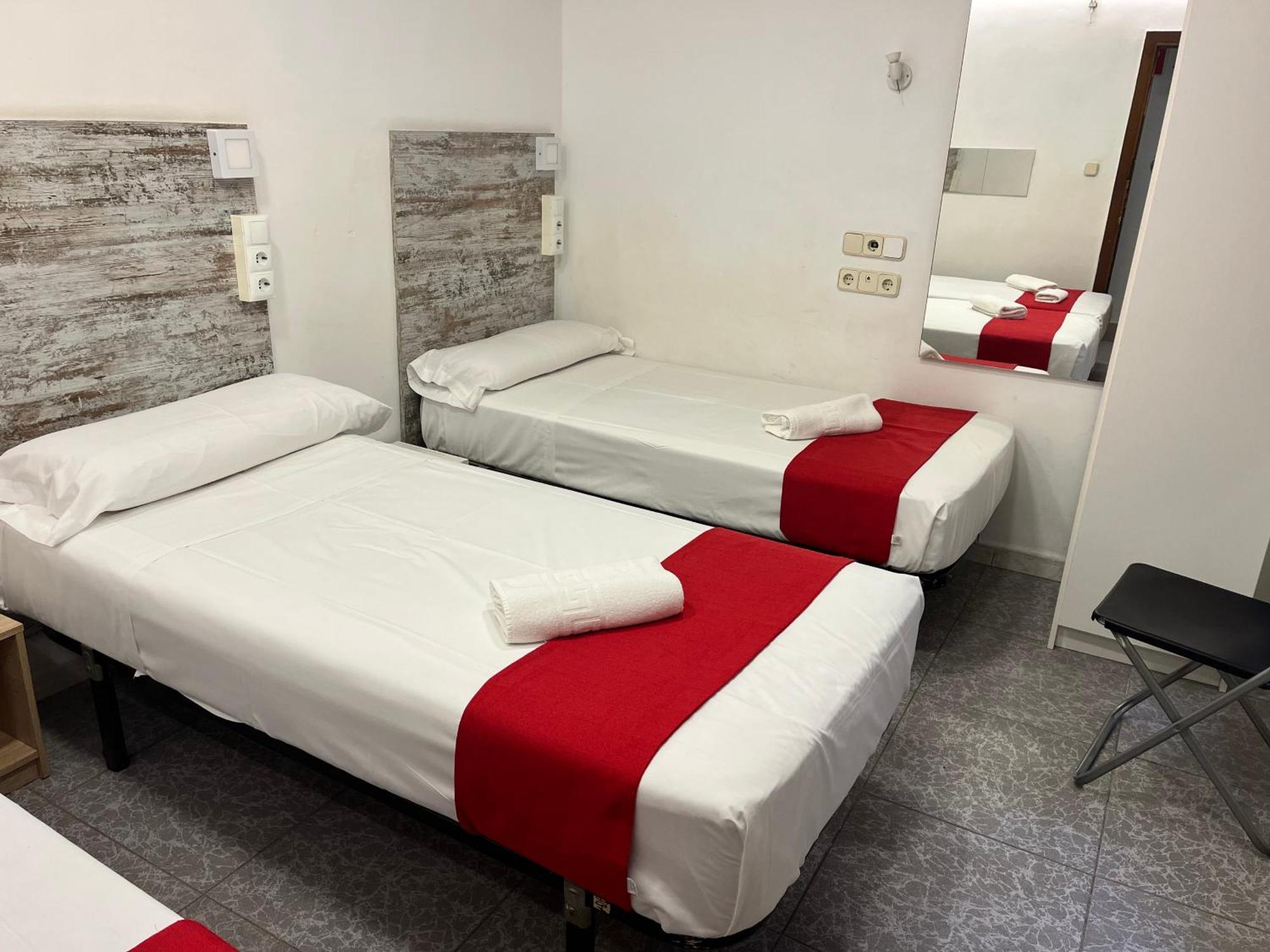 Hostal Las Vegas Мадрид Экстерьер фото