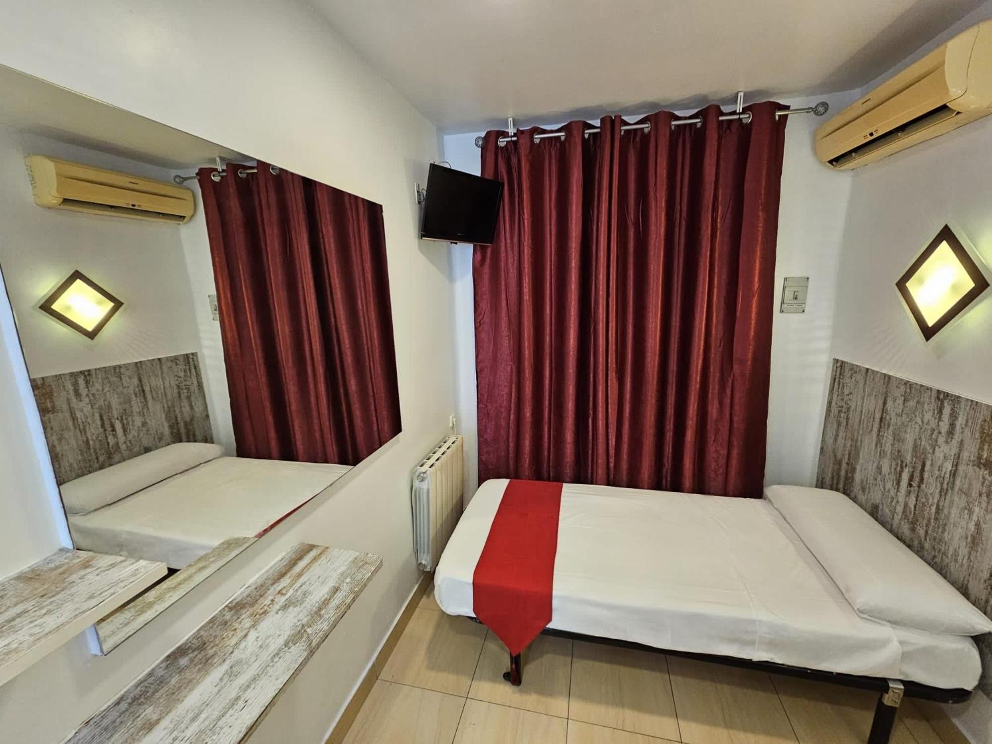 Hostal Las Vegas Мадрид Экстерьер фото