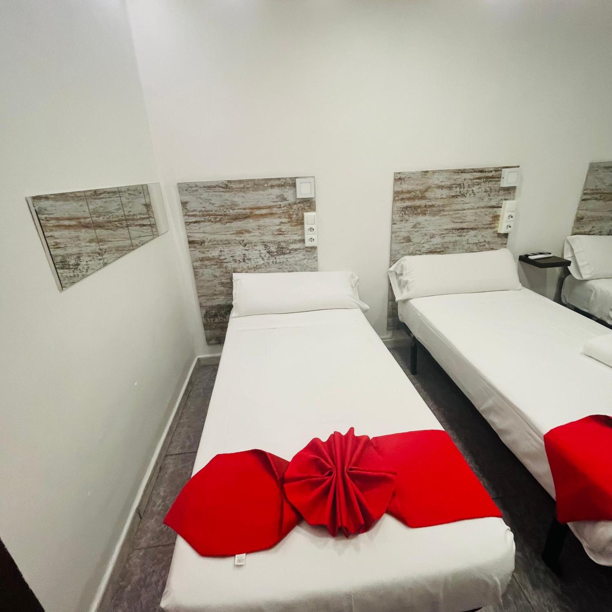 Hostal Las Vegas Мадрид Экстерьер фото