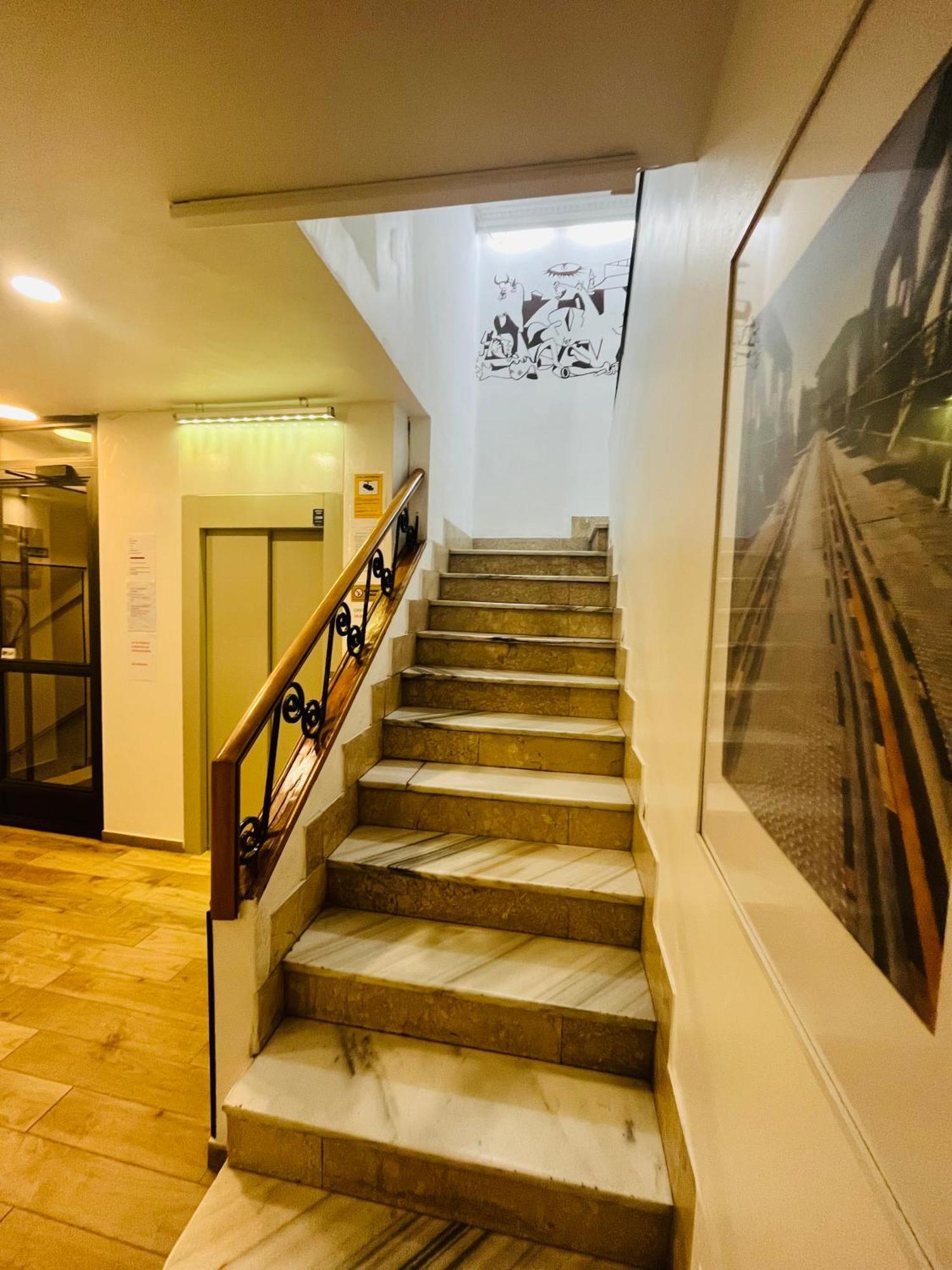 Hostal Las Vegas Мадрид Экстерьер фото