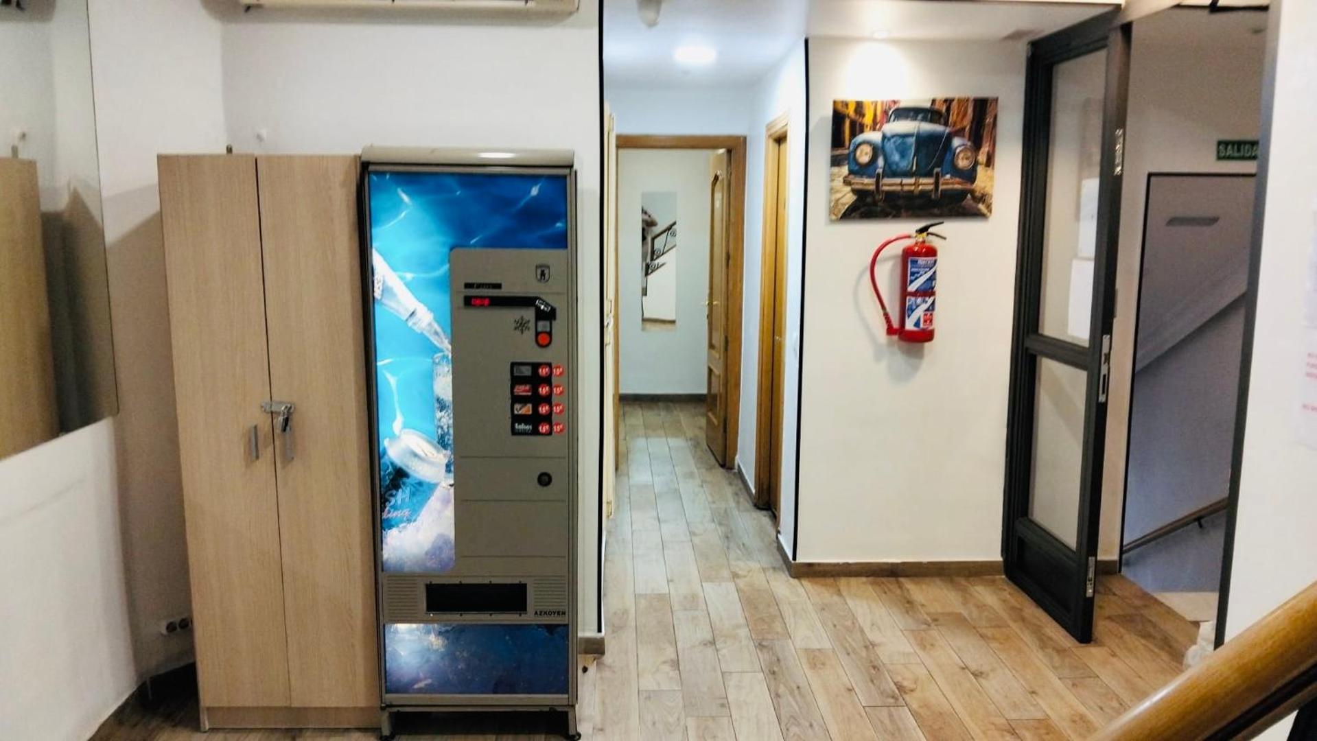 Hostal Las Vegas Мадрид Экстерьер фото